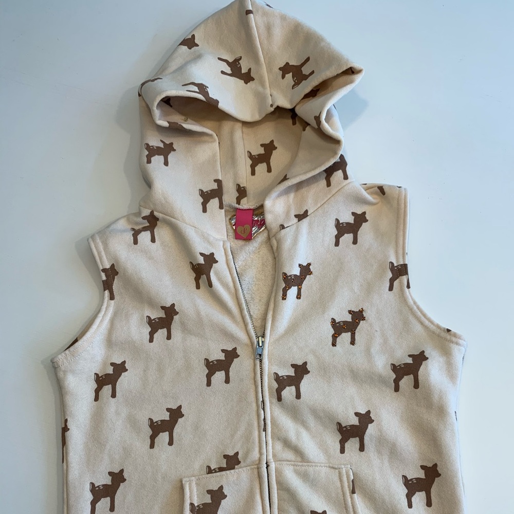 Sleeveless zip up hoodie